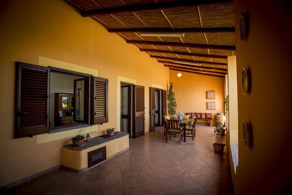 Al Belvedere Salina Aparthotel Leni